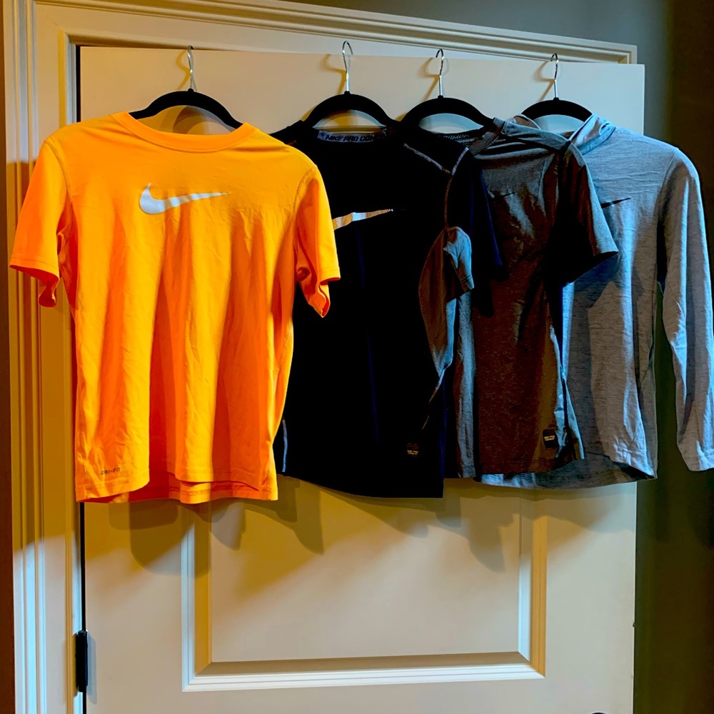 Boys Nike bundle!!